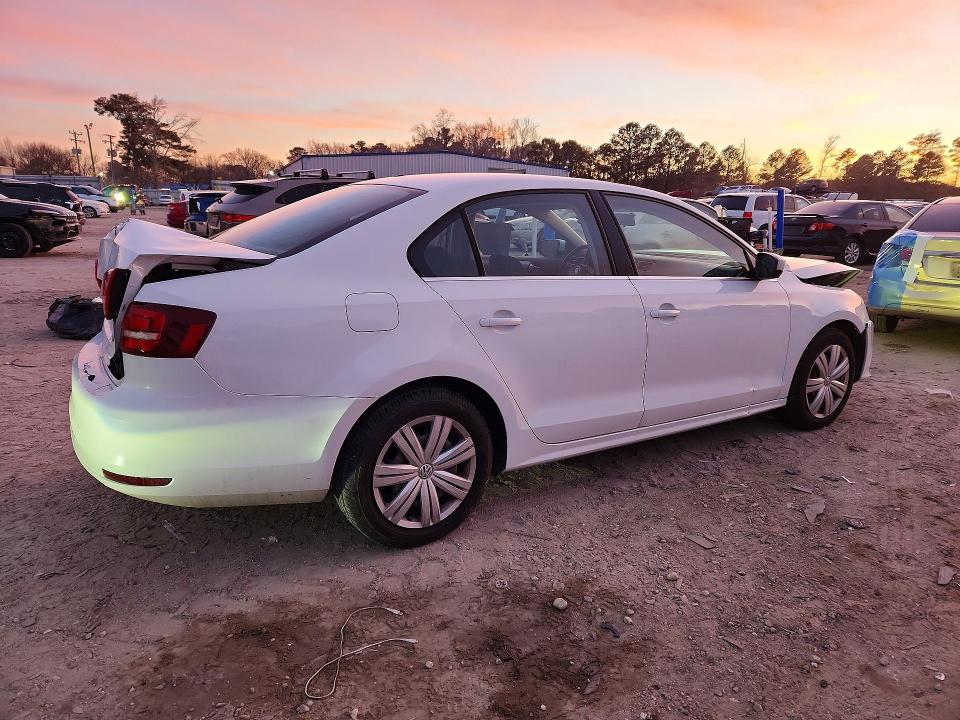 Photo 3 from auction – 2017 VOLKSWAGEN JETTA S with VIN 3VW2B7AJXHM251343