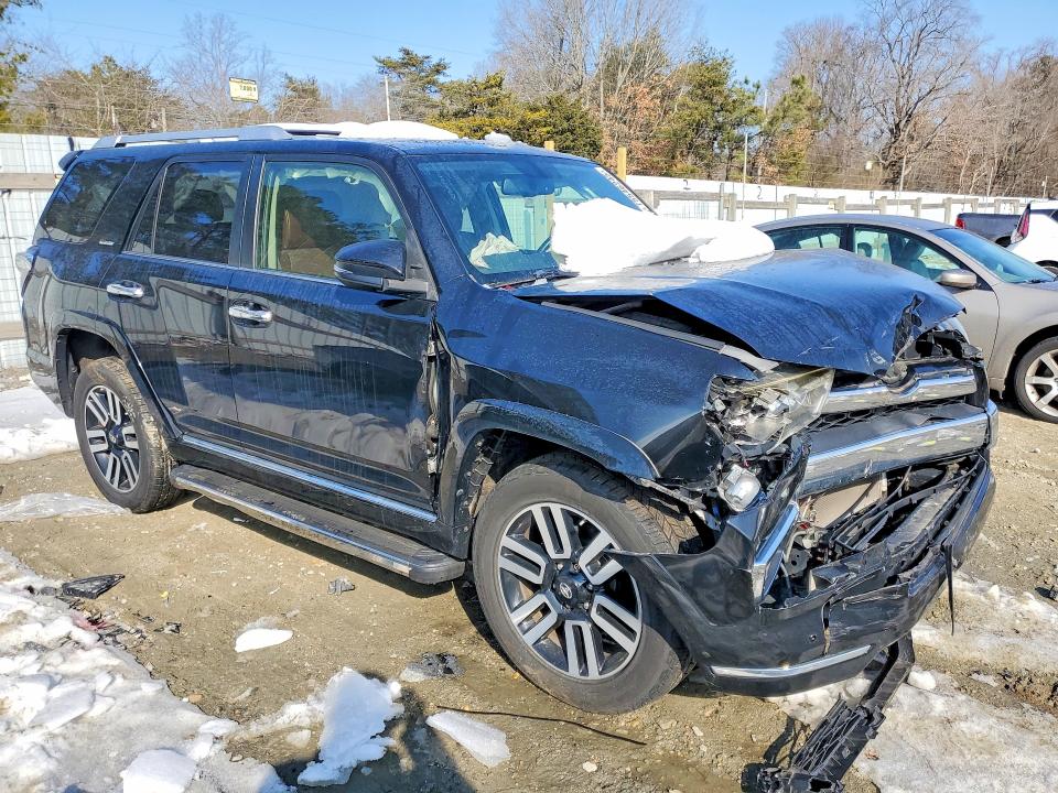 Photo 4 from auction – 2016 TOYOTA 4RUNNER SR with VIN JTEBU5JR7G5334137