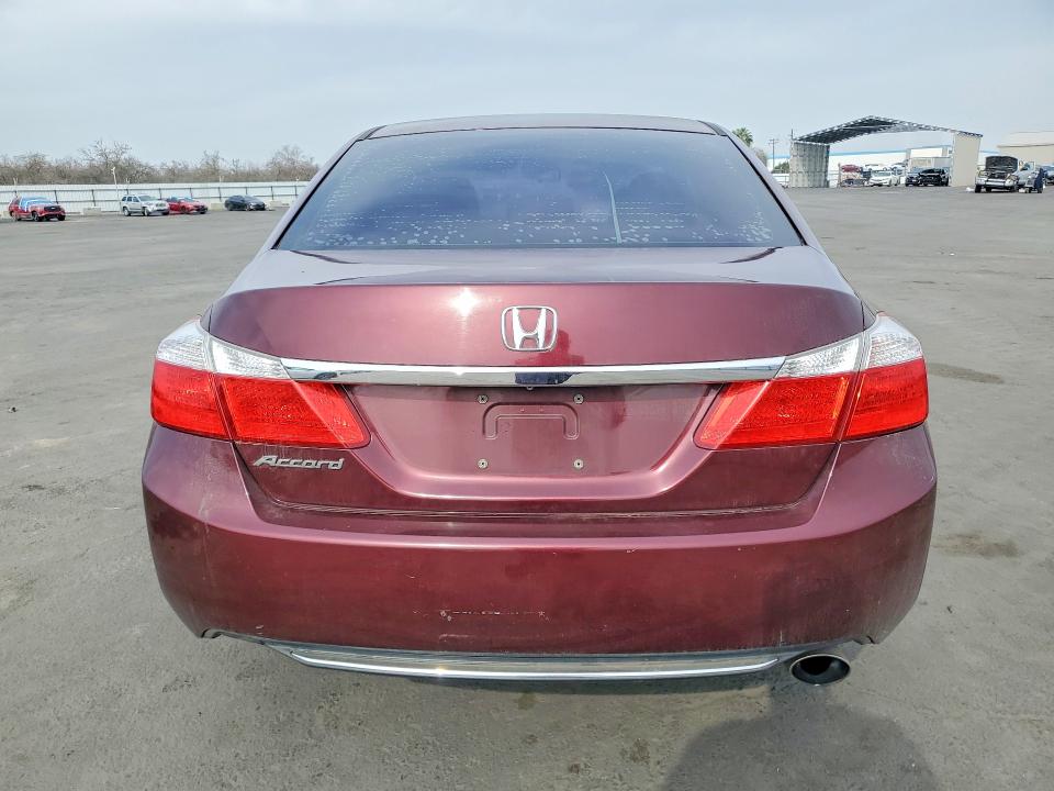 Photo 6 from auction – 2015 HONDA ACCORD with VIN 1HGCR2F33FA099515