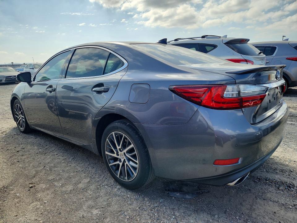 Photo 2 from auction – 2017 LEXUS ES with VIN 58ABK1GG7HU043528