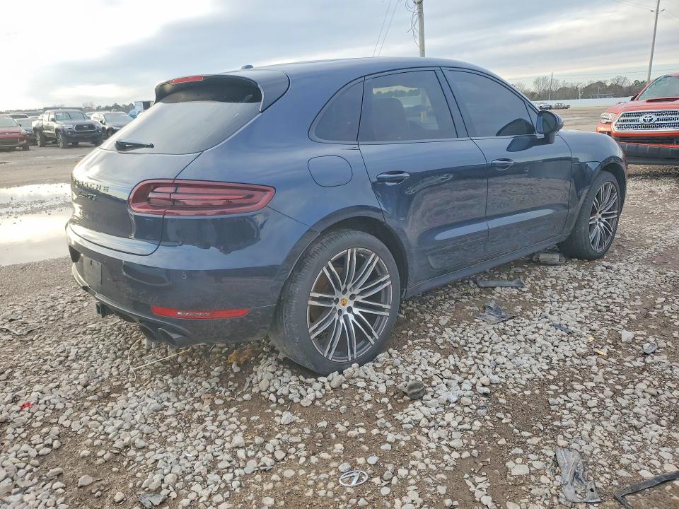 Photo 3 from auction – 2017 PORSCHE MACAN GTS with VIN WP1AG2A59HLB53829