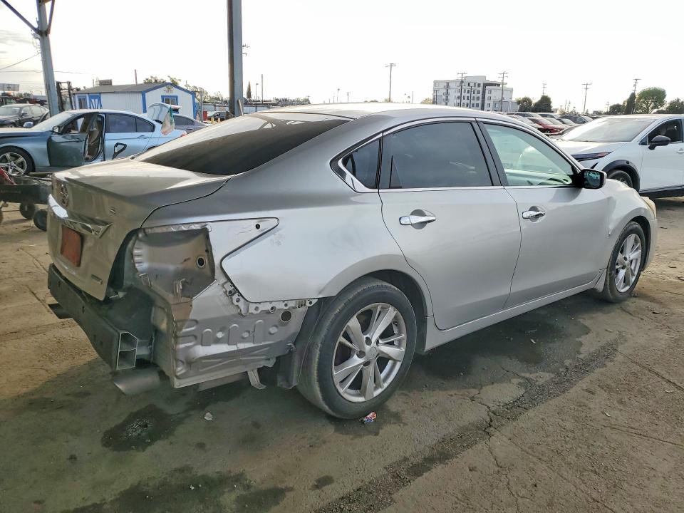 Photo 3 from auction – 2013 NISSAN ALTIMA with VIN 1N4AL3AP3DC921843