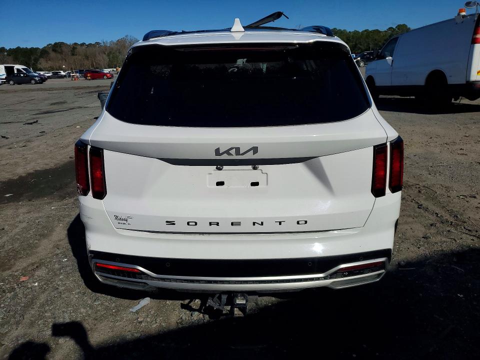 Photo 6 from auction – 2022 KIA SORENTO with VIN 5XYRL4LC0NG128512