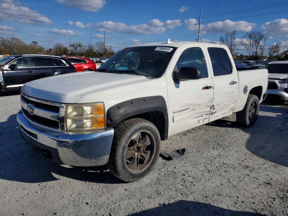 CHEVROLET SILVERADO 2013 with VIN 3GCPKREA6DG137511 - Photo from auction