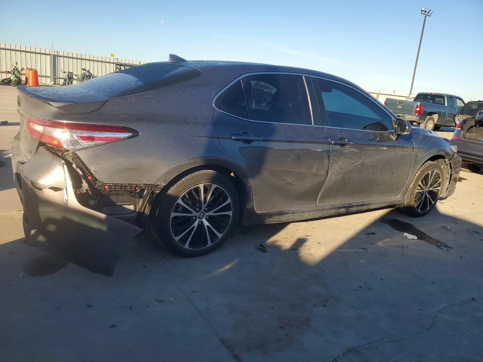 Photo 3 from auction – 2020 TOYOTA CAMRY with VIN 4T1M11AK3LU975007
