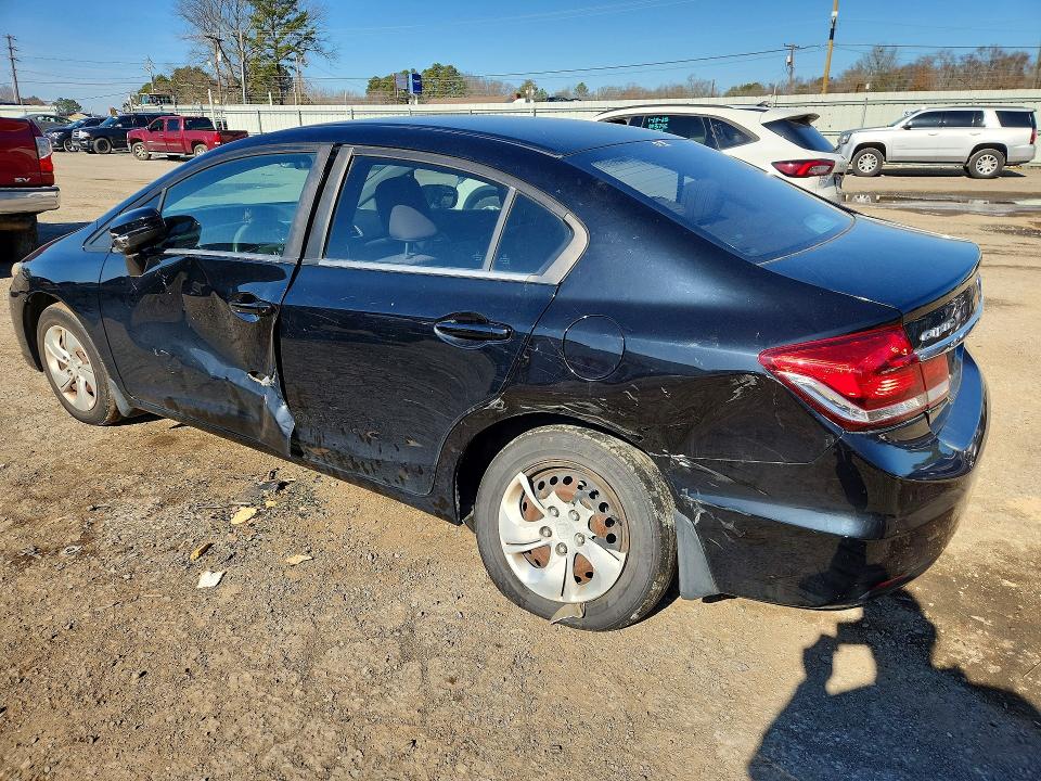 Photo 2 from auction – 2015 HONDA CIVIC with VIN 19XFB2F58FE007040