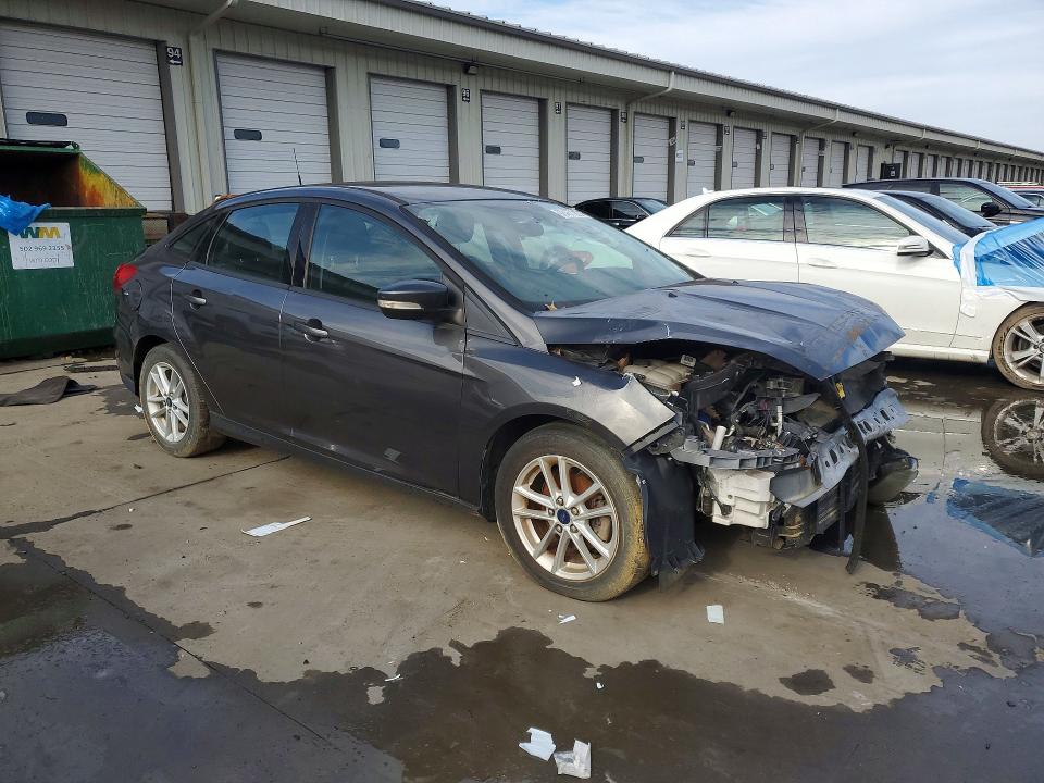 Photo 4 from auction – 2015 FORD FOCUS SE with VIN 1FADP3F24FL246988