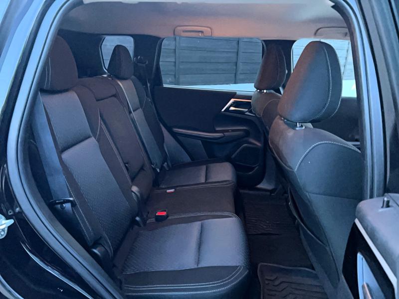 Photo 6 from auction – 2024 MITSUBISHI OUTLANDER with VIN JA4J3UA83RZ033441