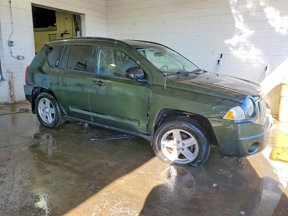 Photo 4 from auction – 2008 JEEP COMPASS with VIN 1J8FF47W28D534267