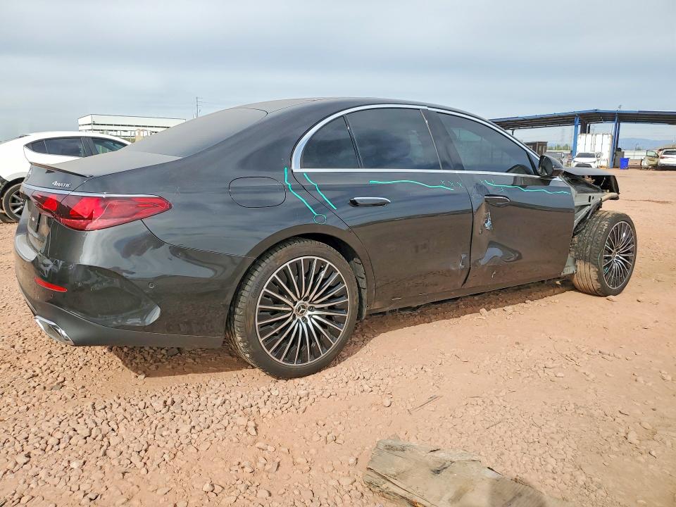 Photo 3 from auction – 2024 MERCEDES-BENZ E with VIN W1KLF4HB2RA038495