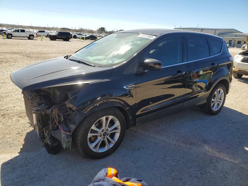 FORD ESCAPE 2017 with VIN 1FMCU0GD6HUD10566 - Photo from auction