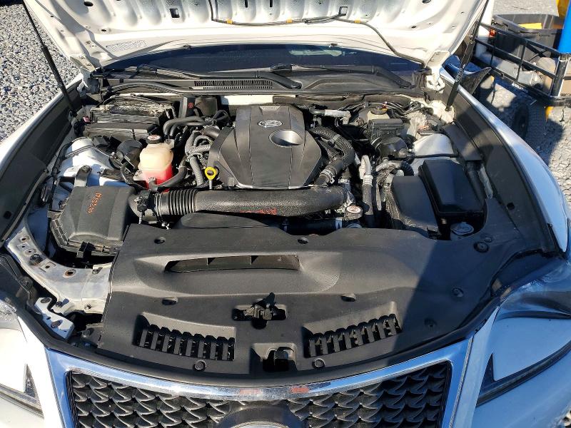 Photo 11 from auction – 2017 LEXUS RC 200T with VIN JTHHA5BC0H5004941