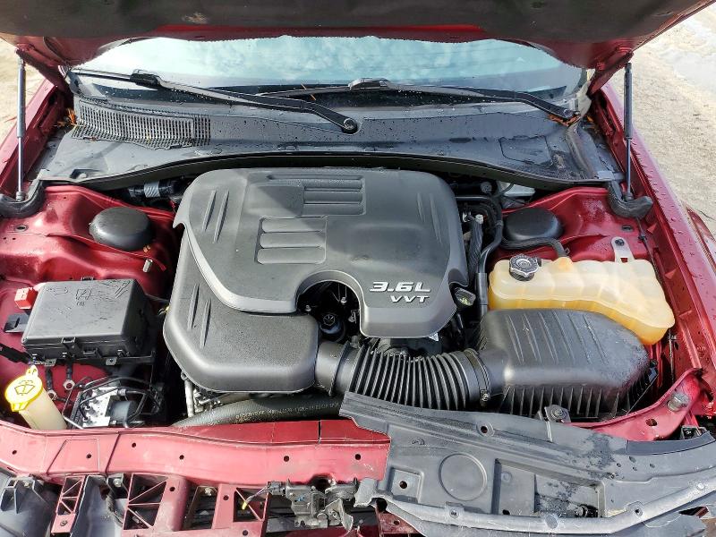 Photo 11 from auction – 2018 CHRYSLER 300 with VIN 2C3CCABG8JH277971