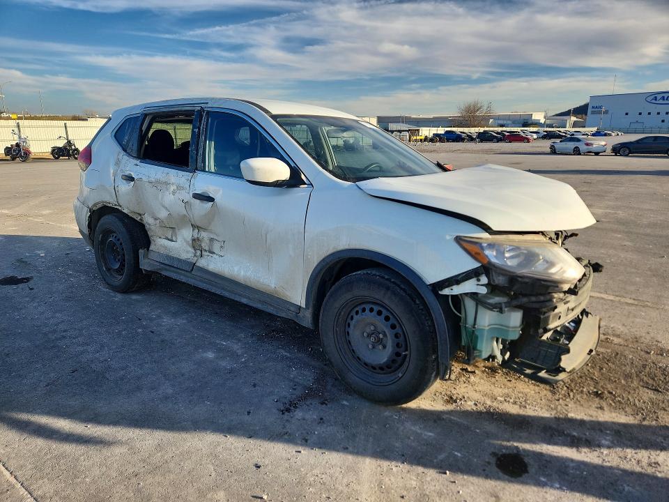 Photo 4 from auction – 2017 NISSAN ROGUE with VIN KNMAT2MT7HP562976