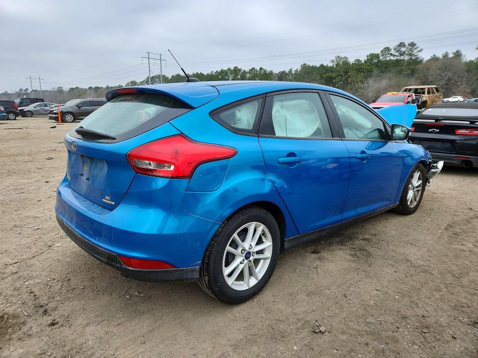 Photo 3 from auction – 2016 FORD FOCUS SE with VIN 1FADP3K21GL201014