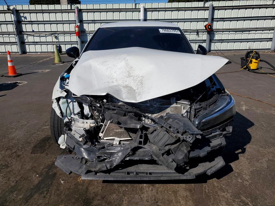 Photo 5 from auction – 2022 HONDA CIVIC with VIN 2HGFE2F51NH610987