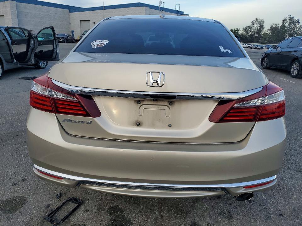 Photo 6 from auction – 2017 HONDA ACCORD EX with VIN 1HGCR2F74HA005163