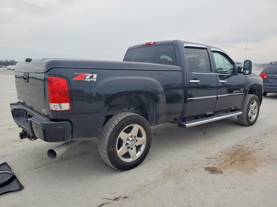 Photo 3 from auction – 2011 GMC SIERRA with VIN 1GT125C88BF165694