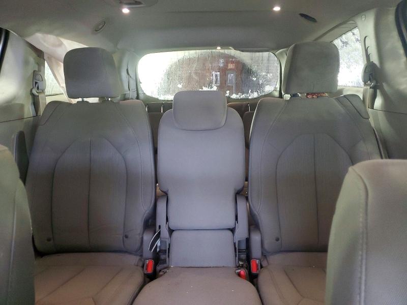 Photo 10 from auction – 2018 CHRYSLER PACIFICA with VIN 2C4RC1FG4JR227403