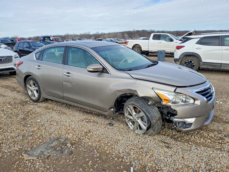 Photo 4 from auction – 2014 NISS ALTIMA with VIN 1N4AL3AP7EC126019