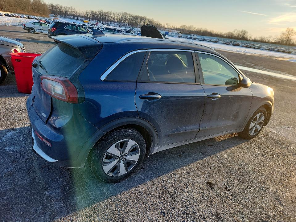 Photo 3 from auction – 2017 KIA NIRO with VIN KNDCB3LC8H5104751