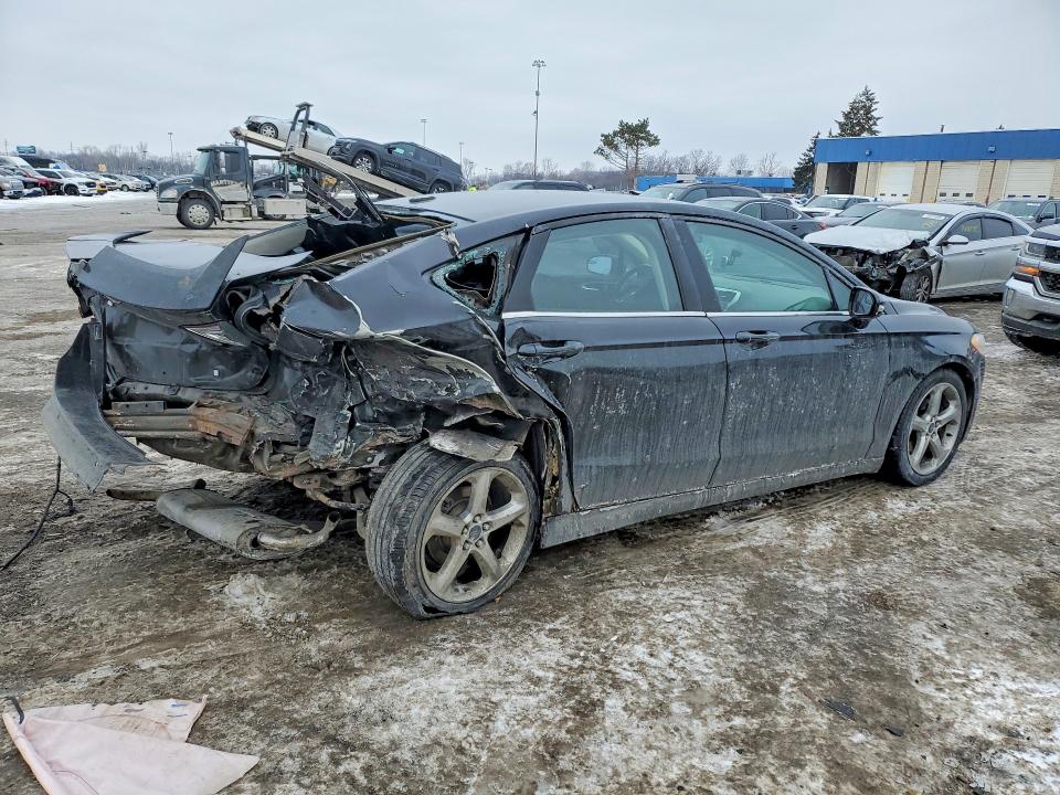 Zdjęcie 3 z aukcji – 2013 FORD FUSION SE z VIN 3FA6P0H94DR340790