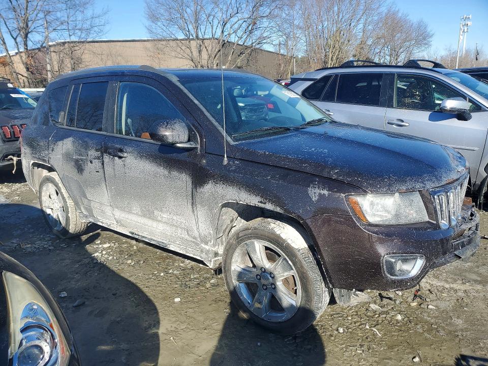 Photo 4 from auction – 2014 JEEP COMPASS LI with VIN 1C4NJDCB5ED652409