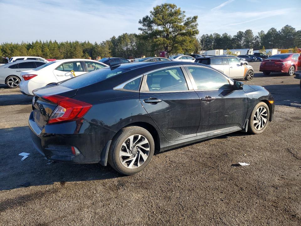 Photo 3 from auction – 2018 HONDA CIVIC with VIN 2HGFC2F79JH605909