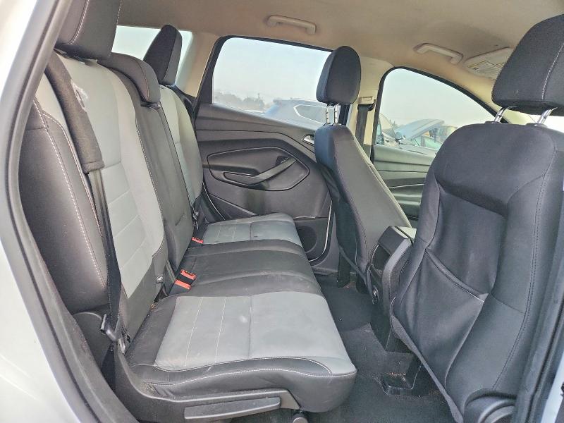 Photo 11 from auction – 2016 FORD ESCAPE with VIN 1FMCU0GX7GUA36111