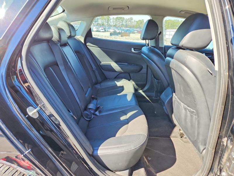 Photo 10 from auction – 2018 KIA OPTIMA with VIN 5XXGT4L32JG201675