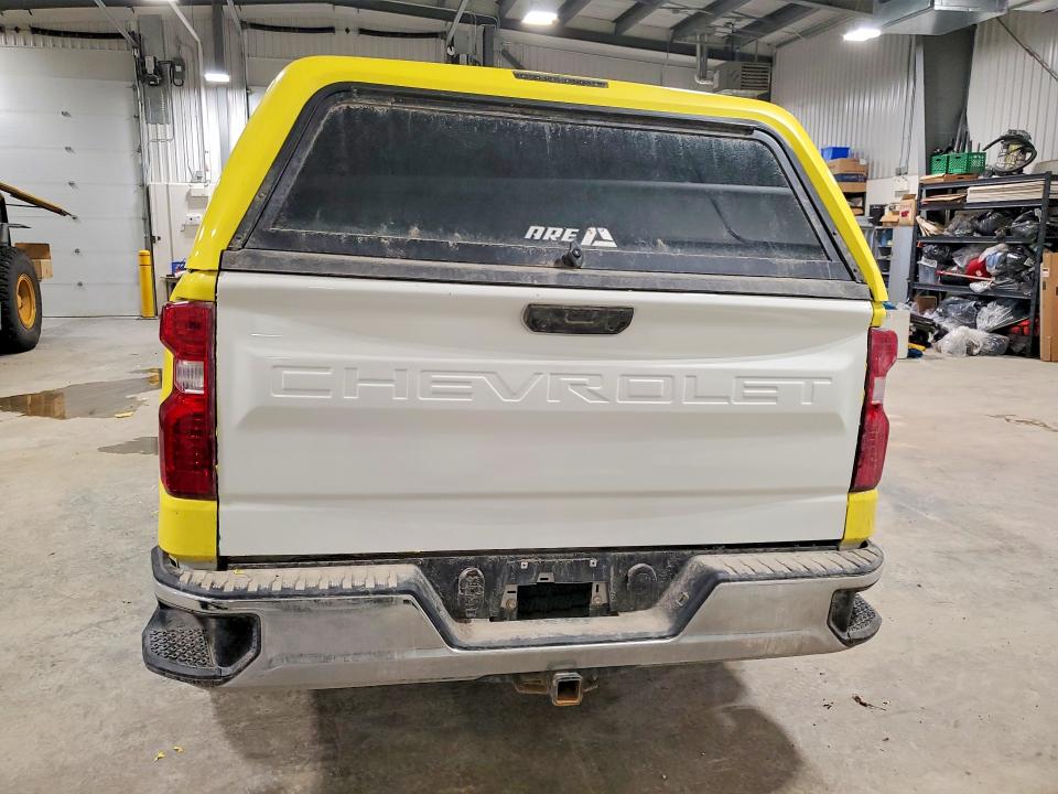 Zdjęcie 6 z aukcji – 2023 CHEVROLET SILVERADO z VIN 3GCNAAED9PG352097