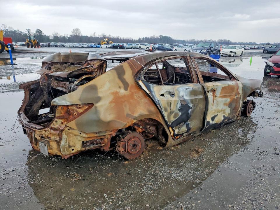 Photo 3 from auction – 2018 ACURA TLX with VIN 19UUB2F33JA004162