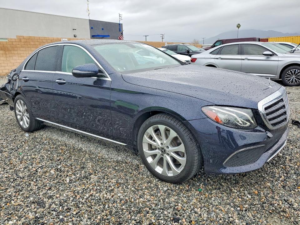 Photo 4 from auction – 2018 MERCEDES-BENZ E with VIN WDDZF4JB3JA393166