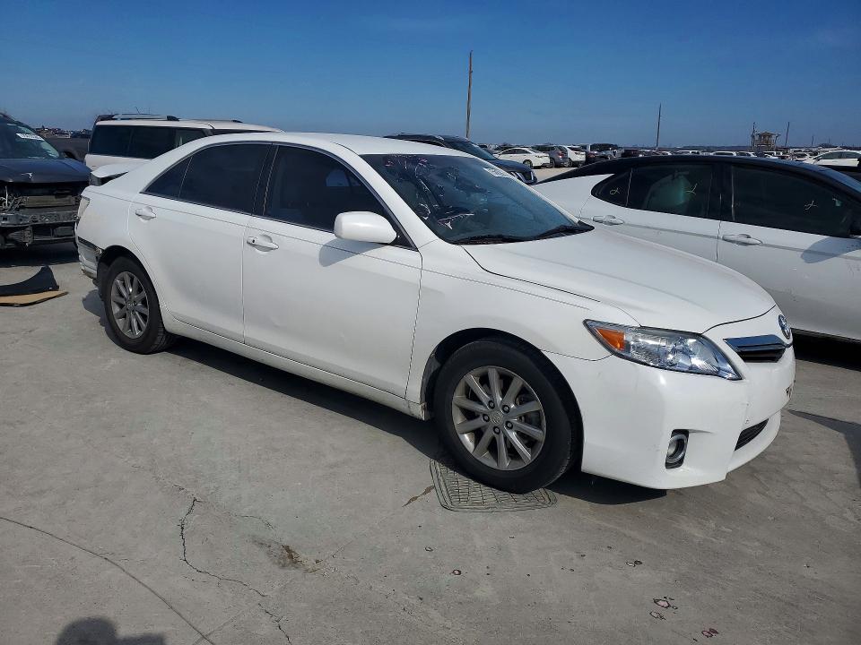 Photo 4 from auction – 2011 TOYOTA CAMRY HYBR with VIN 4T1BB3EK7BU129181