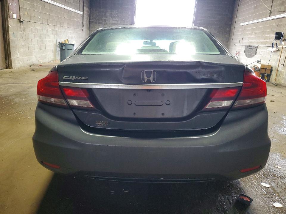 Photo 6 from auction – 2013 HONDA CIVIC with VIN 2HGFB2F50DH571624