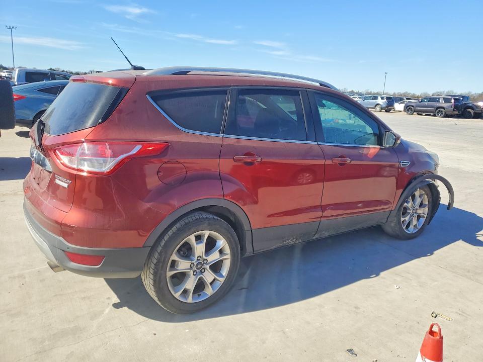 Foto 3 de la subasta – 2016 FORD ESCAPE TIT con VIN 1FMCU0J93GUC79019