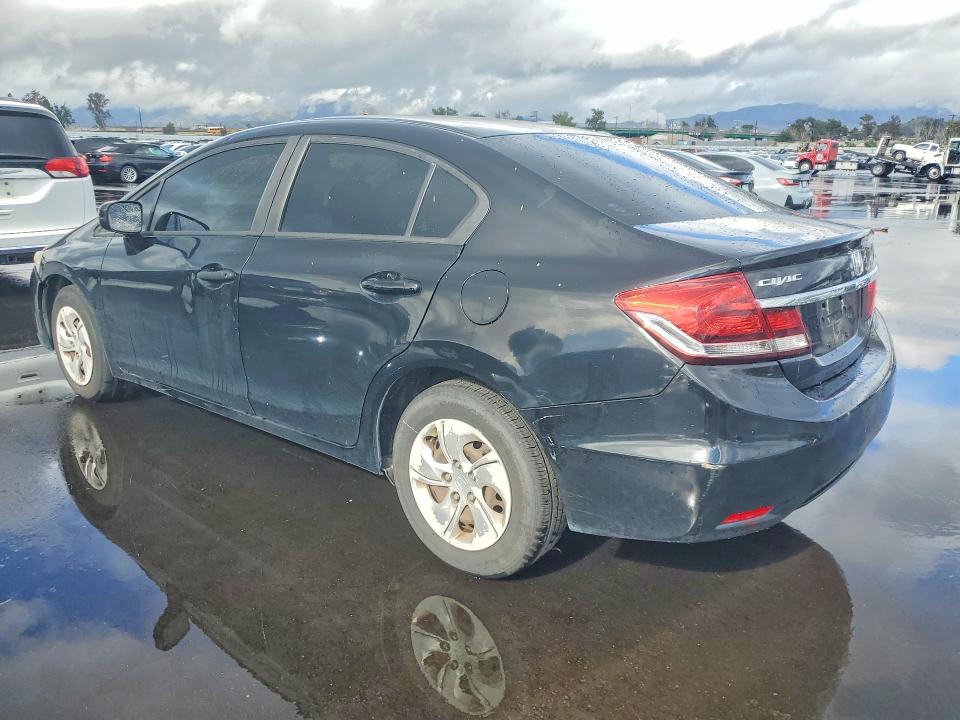 Фото 2 с аукциона – 2015 HONDA CIVIC с VIN 19XFB2F57FE265470