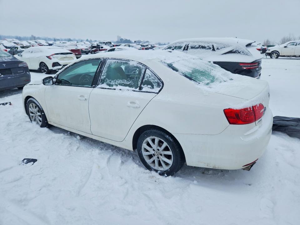 Photo 2 from auction – 2011 VOLKSWAGEN JETTA SE with VIN 3VWDZ7AJ7BM381608