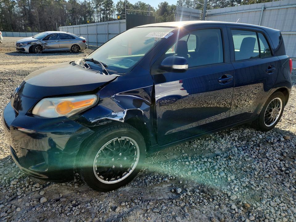 TOYOTA SCION XD 2012 مع رقم تعريف المركبة JTKKU4B4XC1016444 - صورة من المزاد