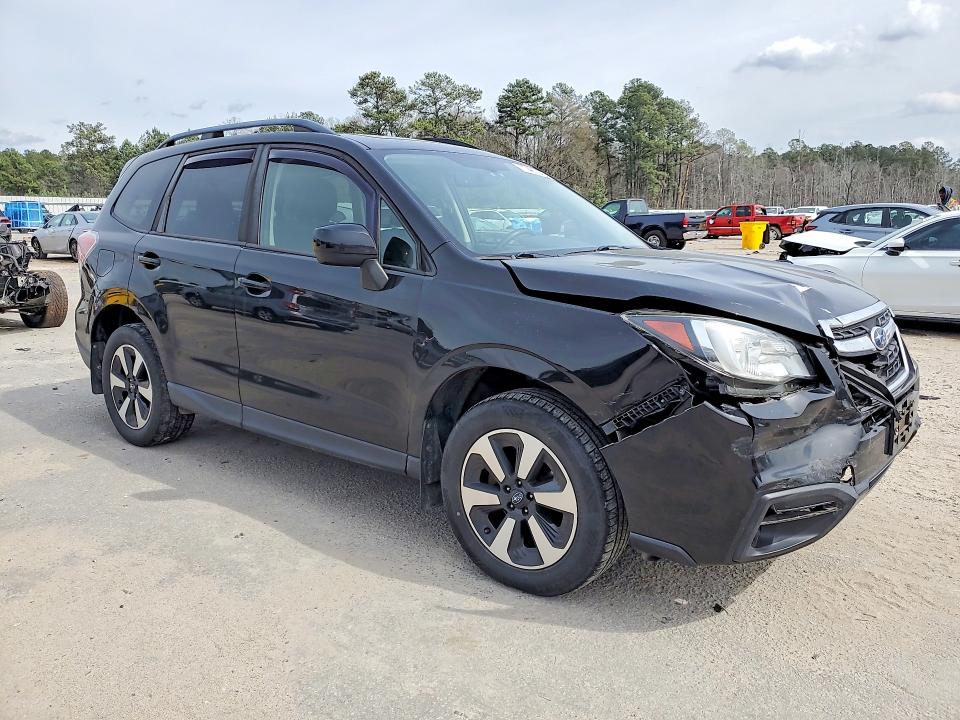 Photo 4 from auction – 2017 SUBARU FORESTER with VIN JF2SJAEC8HH803720