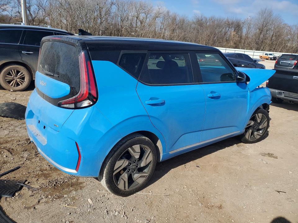 Photo 3 from auction – 2023 KIA SOUL with VIN KNDJ53AU2P7195156