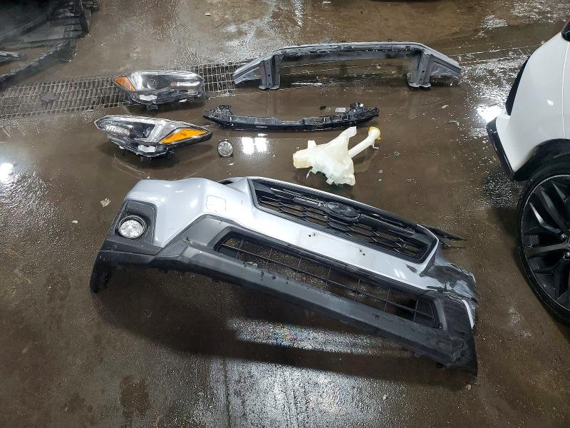 Photo 13 from auction – 2018 SUBARU CROSSTREK with VIN JF2GTAMCXJH265481