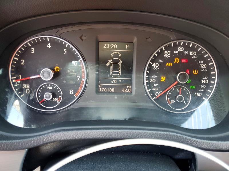 Photo 9 from auction – 2014 VOLKSWAGEN PASSAT SE with VIN 1VWBH7A34EC018085