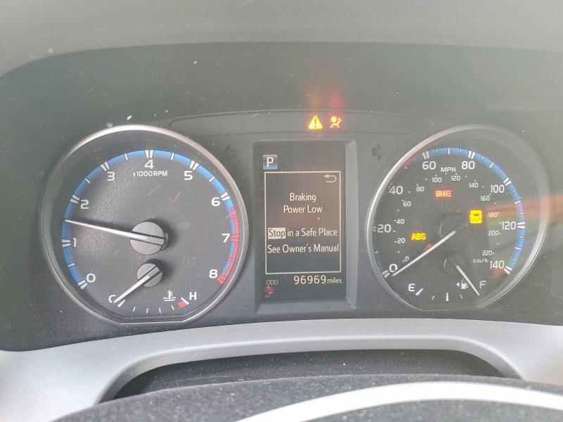 Photo 9 from auction – 2017 TOYOTA RAV4 XLE with VIN 2T3RFREV4HW580598