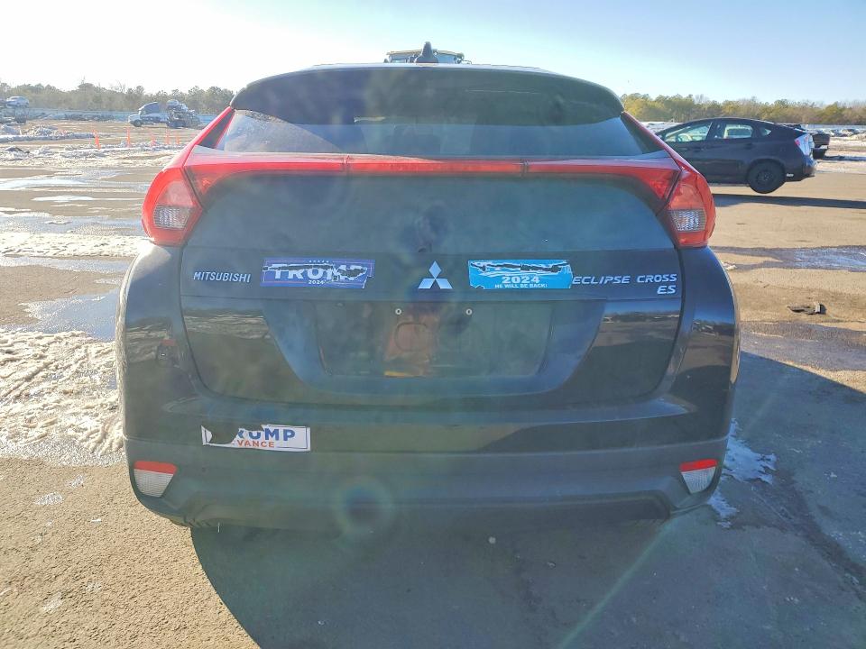 Photo 6 from auction – 2018 MITSUBISHI ECLIPSE CR with VIN JA4AS3AA8JZ066245