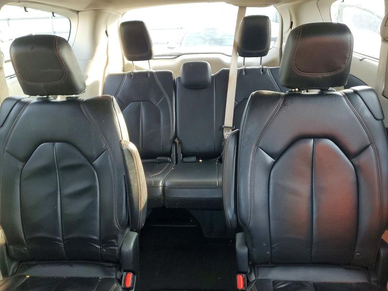 Photo 10 from auction – 2017 CHRYSLER PACIFICA with VIN 2C4RC1BGXHR711768