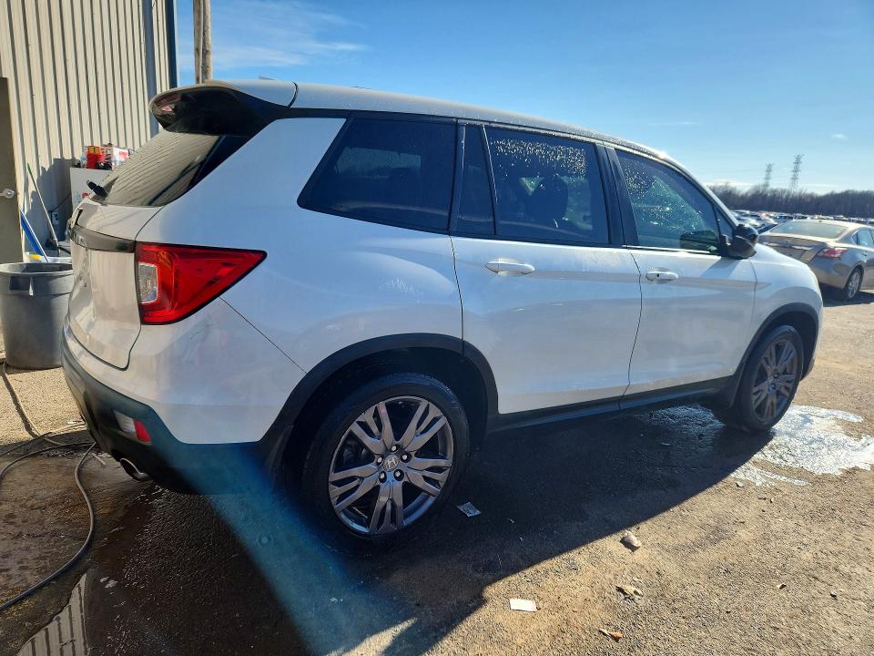 Photo 3 from auction – 2020 HONDA PASSPORT with VIN 5FNYF7H50LB000404