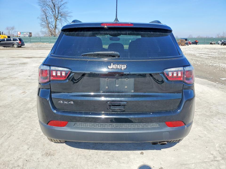 Photo 6 from auction – 2021 JEEP COMPASS with VIN 3C4NJDEB9MT590132