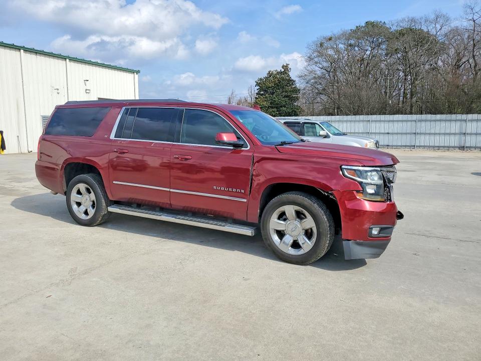 Photo 4 from auction – 2017 CHEVROLET SUBURBAN with VIN 1GNSCHKC3HR385929
