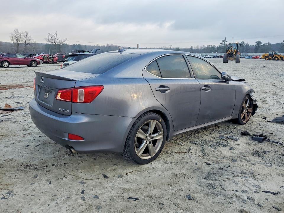 Photo 3 from auction – 2012 LEXUS IS with VIN JTHBF5C23C5174653